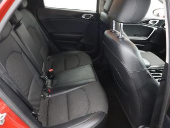 KIA XCEED 1.4 T-GDi 3 SUV 5dr Petrol DCT Euro 6 (s/s) (138 bhp)