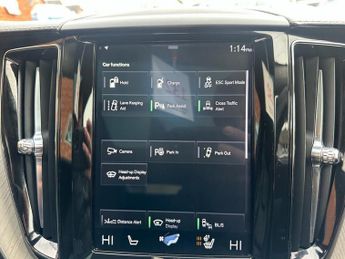 VOLVO XC60 2.0h T8 Twin Engine 10.4kWh Inscription Pro SUV 5dr Petrol Plug-