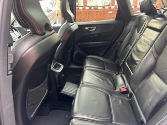 VOLVO XC60 2.0h T8 Twin Engine 10.4kWh Inscription Pro SUV 5dr Petrol Plug-