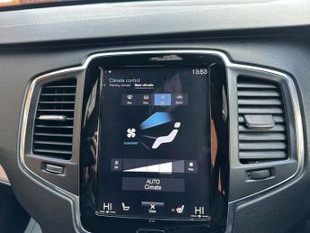 VOLVO XC90 2.0 B5 MHEV Momentum SUV 5dr Diesel Hybrid Auto 4WD Euro 6 (s/s)