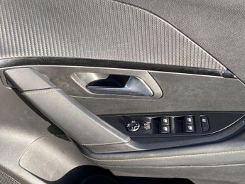 PEUGEOT 208 1.5 BlueHDi GT Hatchback 5dr Diesel Manual Euro 6 (s/s) (100 ps)