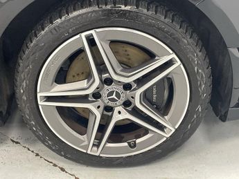 MERCEDES-BENZ A-CLASS 1.3 A250e 15.6kWh AMG Line (Executive) Hatchback 5dr Petrol Plug