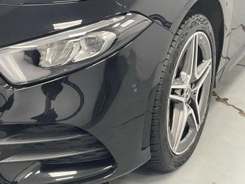 MERCEDES-BENZ A-CLASS 1.3 A250e 15.6kWh AMG Line (Executive) Hatchback 5dr Petrol Plug