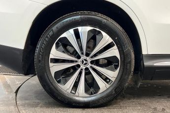 MERCEDES-BENZ EQC EQC 400 80kWh Sport SUV 5dr Electric Auto 4MATIC (408 ps) Parkin