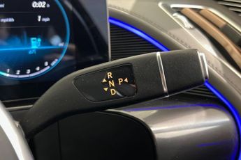 MERCEDES-BENZ EQC EQC 400 80kWh Sport SUV 5dr Electric Auto 4MATIC (408 ps) Parkin