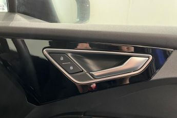 AUDI Q4 E-TRON 35 S line SUV 5dr Electric Auto 55kWh (170 ps) Rear Parking Sens