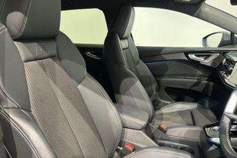 AUDI Q4 E-TRON 35 S line SUV 5dr Electric Auto 55kWh (170 ps) Rear Parking Sens