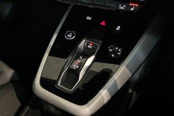AUDI Q4 E-TRON 35 Sport SUV 5dr Electric Auto 55kWh (170 ps) Rear Parking Senso