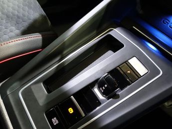 VOLKSWAGEN GOLF 2.0 TSI GTI Clubsport Hatchback 5dr Petrol DSG Euro 6 (s/s) (300