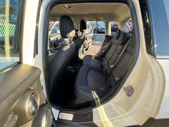 MINI HATCH 1.5 Cooper Hatchback 5dr Petrol Auto Euro 6 (s/s) (136 ps)