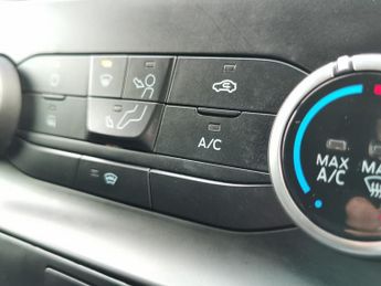 FORD TRANSIT CUSTOM 2.0 340 EcoBlue Panel Van 5dr Diesel Manual L2 H2 Euro 6 (130 ps