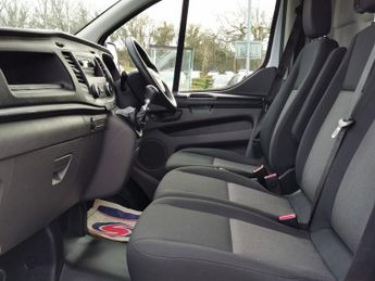 FORD TRANSIT CUSTOM 2.0 340 EcoBlue Panel Van 5dr Diesel Manual L2 H2 Euro 6 (130 ps