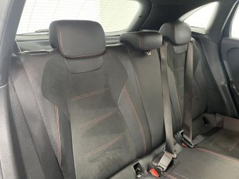 MERCEDES-BENZ GLA 2.0 GLA200d AMG Line (Executive) SUV 5dr Diesel 8G-DCT Euro 6 (s