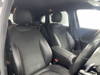 MERCEDES-BENZ GLA 2.0 GLA200d AMG Line (Executive) SUV 5dr Diesel 8G-DCT Euro 6 (s