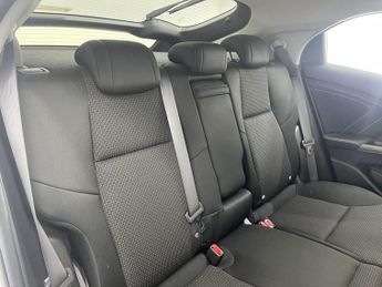 HONDA CIVIC 1.8 i-VTEC SE Plus (Navi) Hatchback 5dr Petrol Auto Euro 6 (142 