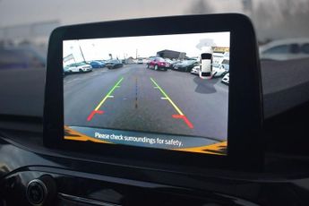 FORD KUGA 2.0 EcoBlue ST-Line X Edition SUV 5dr Diesel Auto AWD Euro 6 (s/