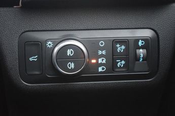 FORD KUGA 2.0 EcoBlue ST-Line X Edition SUV 5dr Diesel Auto AWD Euro 6 (s/