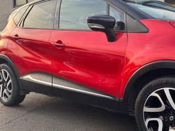 RENAULT CAPTUR 1.2 TCe ENERGY Signature Nav SUV 5dr Petrol Auto Euro 6 (s/s) (1