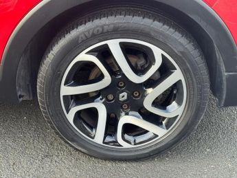 RENAULT CAPTUR 1.2 TCe ENERGY Signature Nav SUV 5dr Petrol Auto Euro 6 (s/s) (1