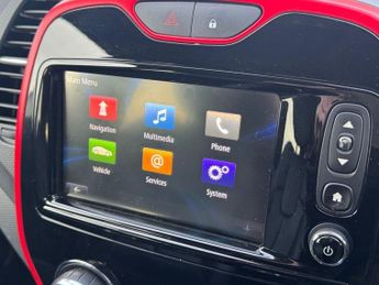 RENAULT CAPTUR 1.2 TCe ENERGY Signature Nav SUV 5dr Petrol Auto Euro 6 (s/s) (1