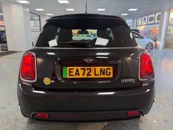 MINI Electric Hatch Cooper SE 32.6kWh Level 2 Hatchback 3dr Electric Auto (184 ps)