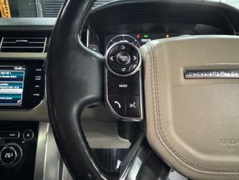LAND ROVER RANGE ROVER 3.0 TD V6 Vogue SUV 5dr Diesel Auto 4WD Euro 5 (s/s) (258 ps)