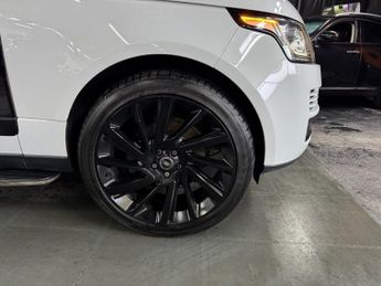 LAND ROVER RANGE ROVER 3.0 TD V6 Vogue SUV 5dr Diesel Auto 4WD Euro 5 (s/s) (258 ps)