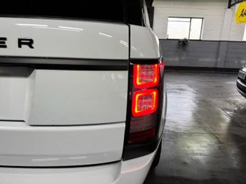 LAND ROVER RANGE ROVER 3.0 TD V6 Vogue SUV 5dr Diesel Auto 4WD Euro 5 (s/s) (258 ps)