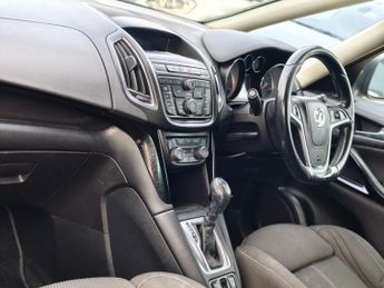 VAUXHALL ZAFIRA TOURER 2.0 CDTi SRi MPV 5dr Diesel Auto Euro 5 (165 ps)