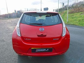 NISSAN LEAF 30kWh Acenta Hatchback 5dr Electric Auto (109 bhp)