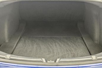TESLA Model 3 (Dual Motor) Long Range Saloon 4dr Electric Auto 4WDE (346 ps)