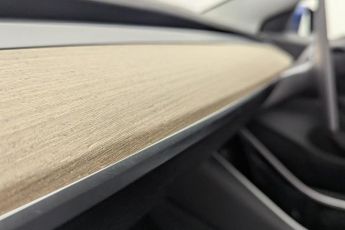 TESLA Model 3 (Dual Motor) Long Range Saloon 4dr Electric Auto 4WDE (346 ps)