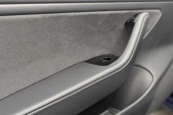 TESLA Model 3 (Dual Motor) Long Range Saloon 4dr Electric Auto 4WDE (346 ps)