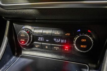 MERCEDES-BENZ GLA 2.1 GLA220d AMG Line (Executive) SUV 5dr Diesel 7G-DCT 4MATIC Eu
