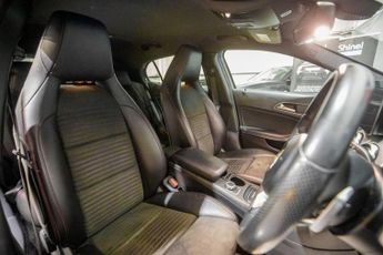 MERCEDES-BENZ GLA 2.1 GLA220d AMG Line (Executive) SUV 5dr Diesel 7G-DCT 4MATIC Eu