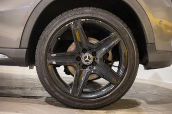 MERCEDES-BENZ GLA 2.1 GLA220d AMG Line (Executive) SUV 5dr Diesel 7G-DCT 4MATIC Eu