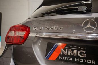 MERCEDES-BENZ GLA 2.1 GLA220d AMG Line (Executive) SUV 5dr Diesel 7G-DCT 4MATIC Eu