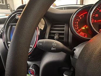 MINI HATCH 1.5 Cooper Hatchback 5dr Petrol Steptronic Euro 6 (s/s) (136 ps)