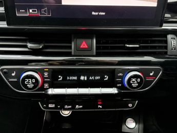 AUDI A4 2.0 TDI 35 Black Edition Saloon 4dr Diesel S Tronic Euro 6 (s/s)