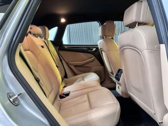 PORSCHE MACAN 3.0T V6 S SUV 5dr Petrol PDK 4WD Euro 6 (s/s) (354 ps)