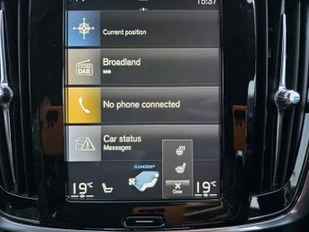 VOLVO S90 2.0 D4 Momentum Saloon 4dr Diesel Auto Euro 6 (s/s) (190 ps)