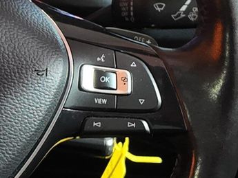 VOLKSWAGEN TIGUAN 2.0 TDI SEL SUV 5dr Diesel DSG Euro 6 (s/s) (150 ps)