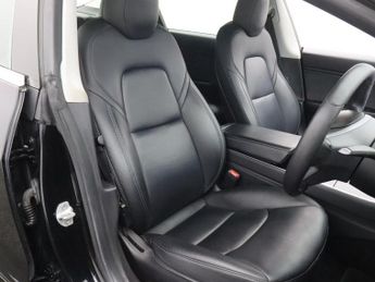 TESLA Model 3 (Dual Motor) Long Range Saloon 4dr Electric Auto 4WDE (346 ps)