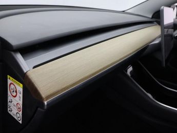 TESLA Model 3 (Dual Motor) Long Range Saloon 4dr Electric Auto 4WDE (346 ps)