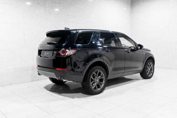 LAND ROVER DISCOVERY SPORT 2.0 TD4 Landmark SUV 5dr Diesel Auto 4WD Euro 6 (s/s) (180 ps)