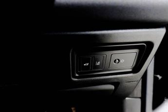 LAND ROVER DISCOVERY SPORT 2.0 TD4 Landmark SUV 5dr Diesel Auto 4WD Euro 6 (s/s) (180 ps)