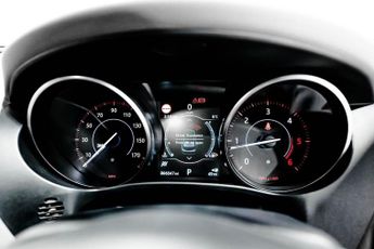 JAGUAR F-PACE 2.0 D180 Portfolio SUV 5dr Diesel Auto AWD Euro 6 (s/s) (180 ps)