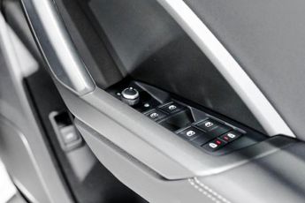 AUDI Q3 1.5 TFSI CoD 35 Black Edition Sportback 5dr Petrol S Tronic Euro