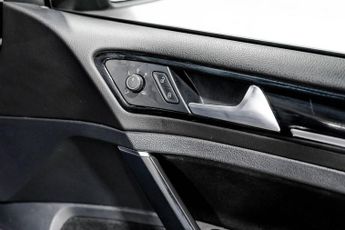 VOLKSWAGEN GOLF 2.0 TDI BlueMotion Tech GTD Hatchback 5dr Diesel DSG Euro 6 (s/s