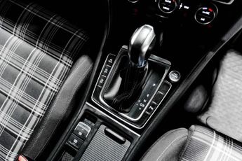 VOLKSWAGEN GOLF 2.0 TDI BlueMotion Tech GTD Hatchback 5dr Diesel DSG Euro 6 (s/s